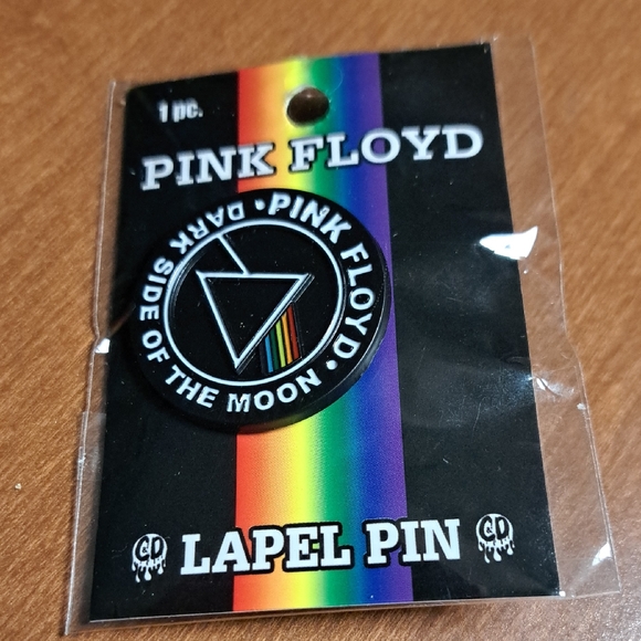 Pink Floyd Other - PINK FLOYD Lapel Pin